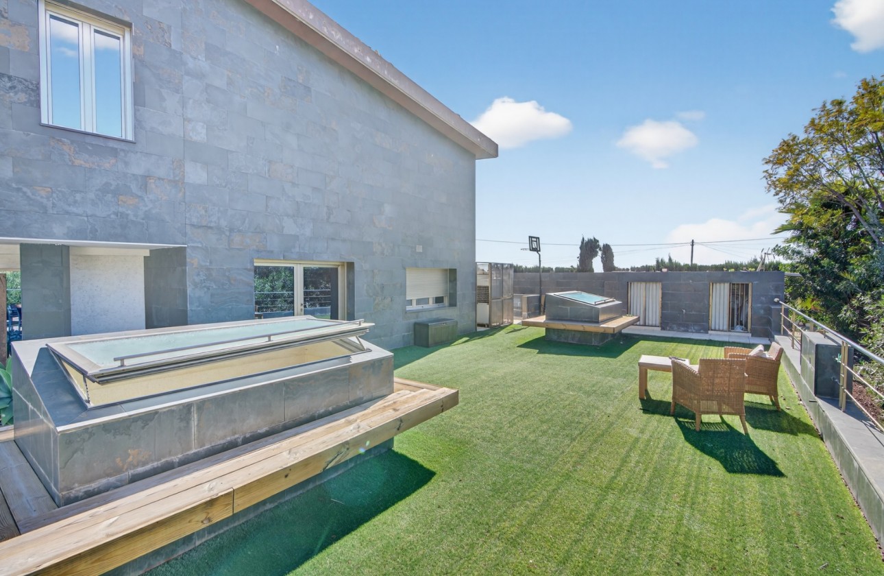 Rynek wtórny -  - Elche