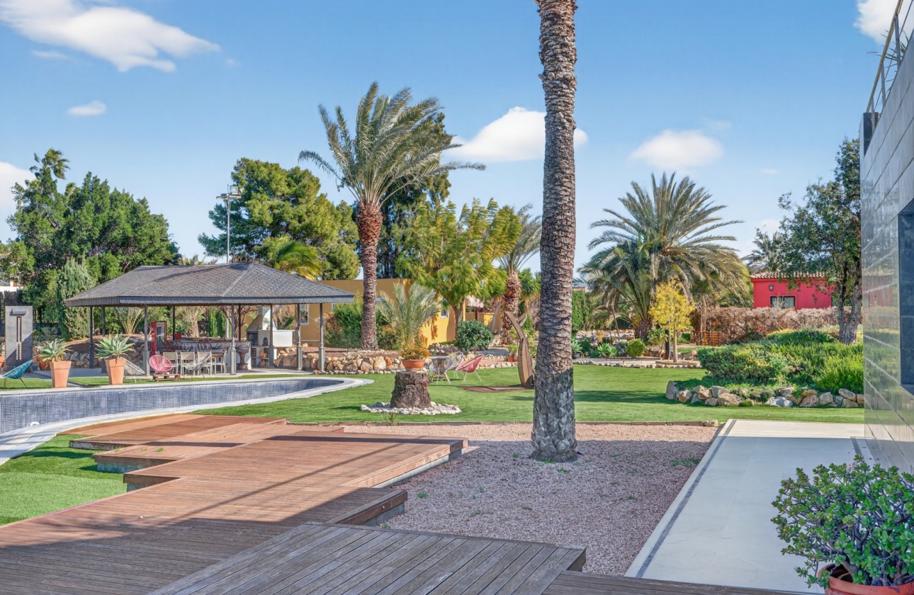 Rynek wtórny -  - Elche