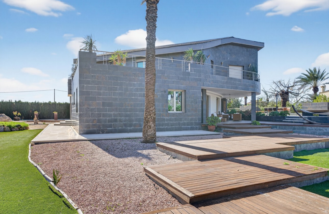 Rynek wtórny -  - Elche