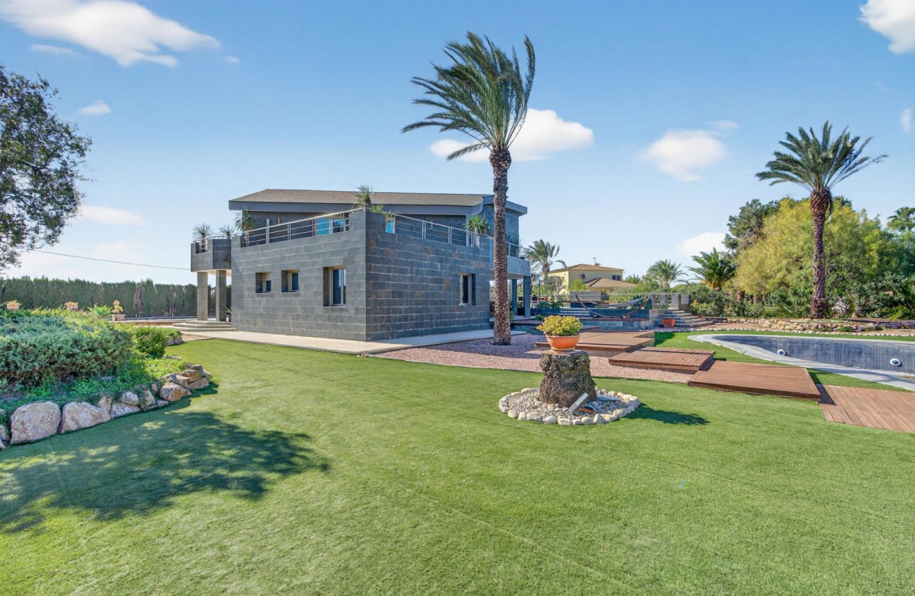 Rynek wtórny -  - Elche