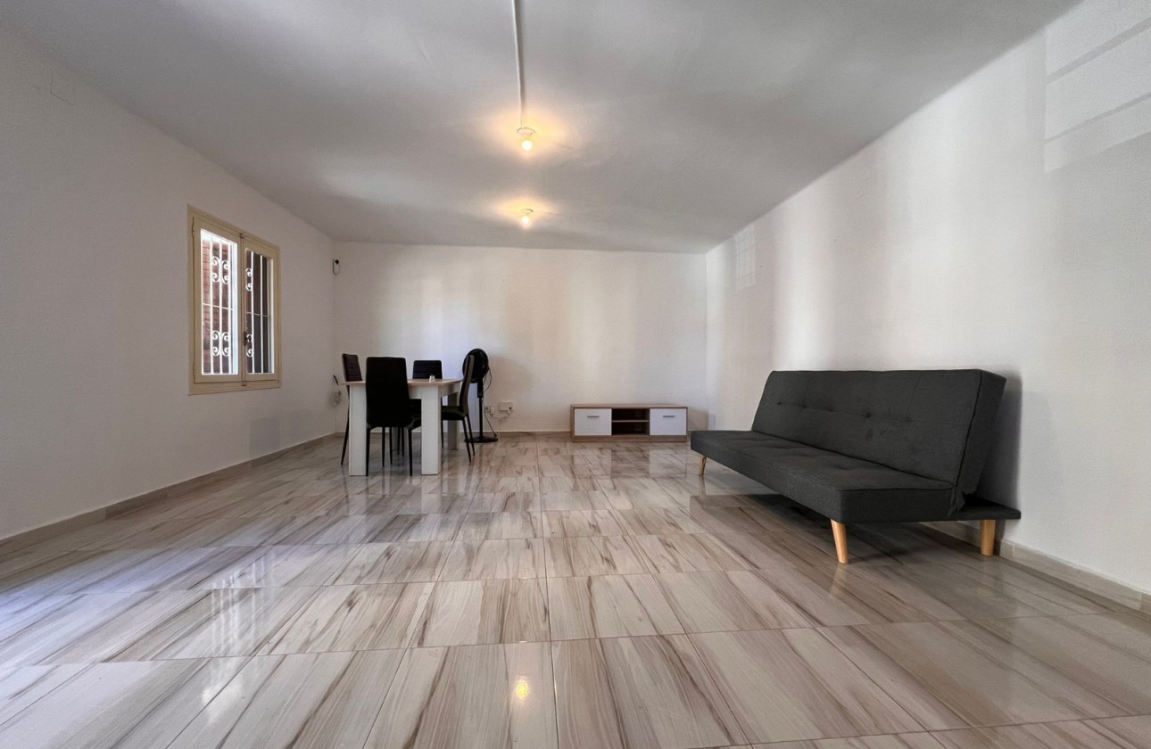 Location longue durée - Apartment - Alicante