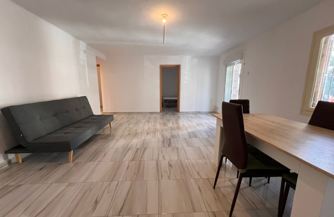 Location longue durée - Apartment - Alicante