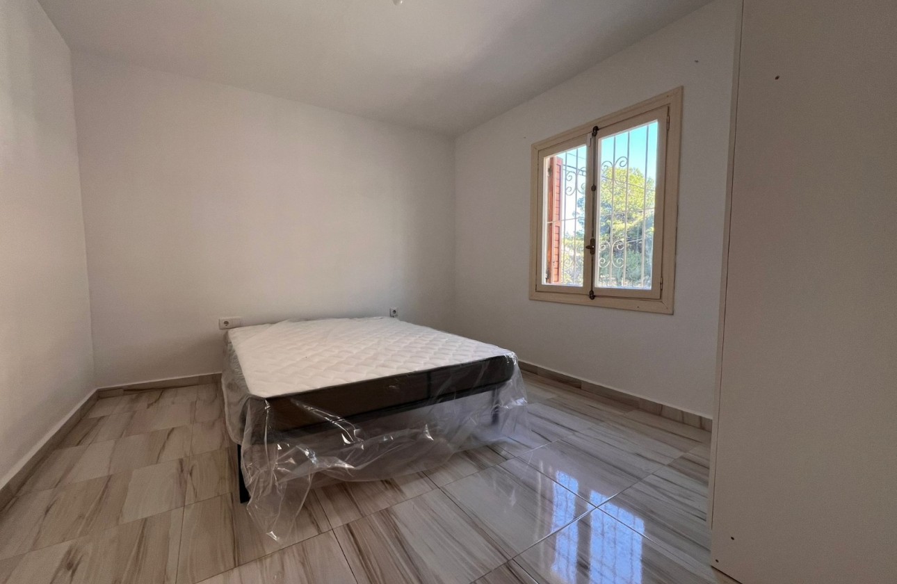 Location longue durée - Apartment - Alicante