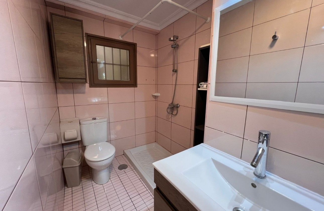 Location longue durée - Apartment - Alicante