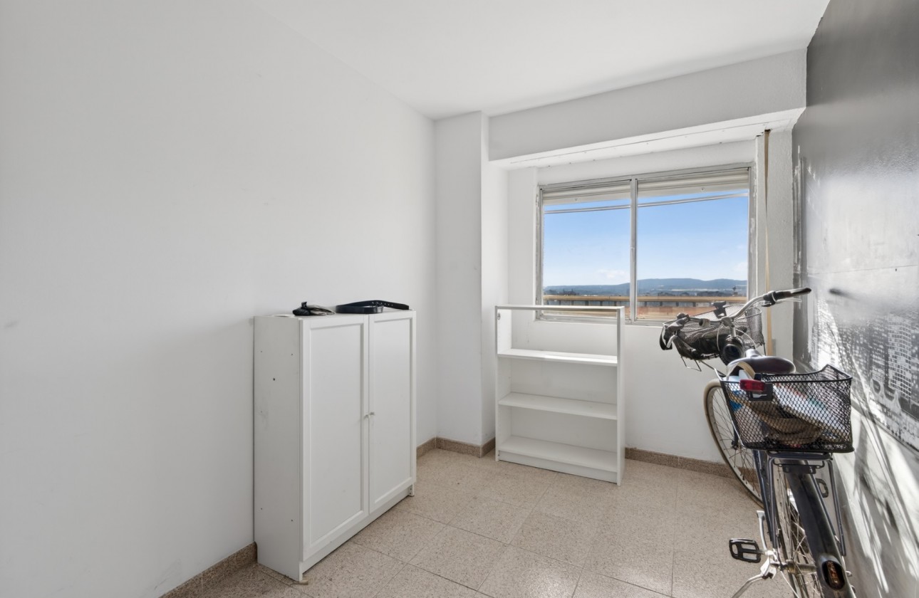 Resale - Apartment - Alicante - Center