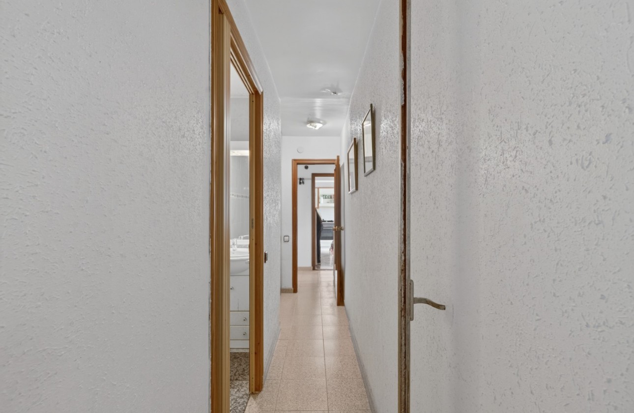 Resale - Apartment - Alicante - Center