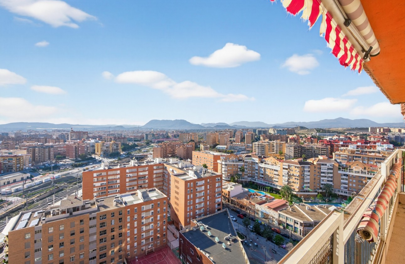 Resale - Apartment - Alicante - Center