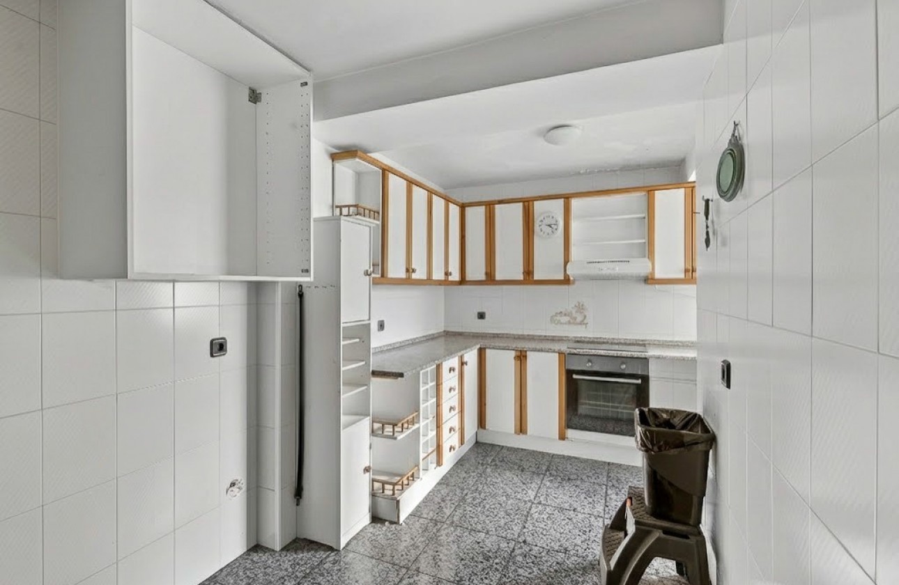 Resale - Apartment - Alicante - Center