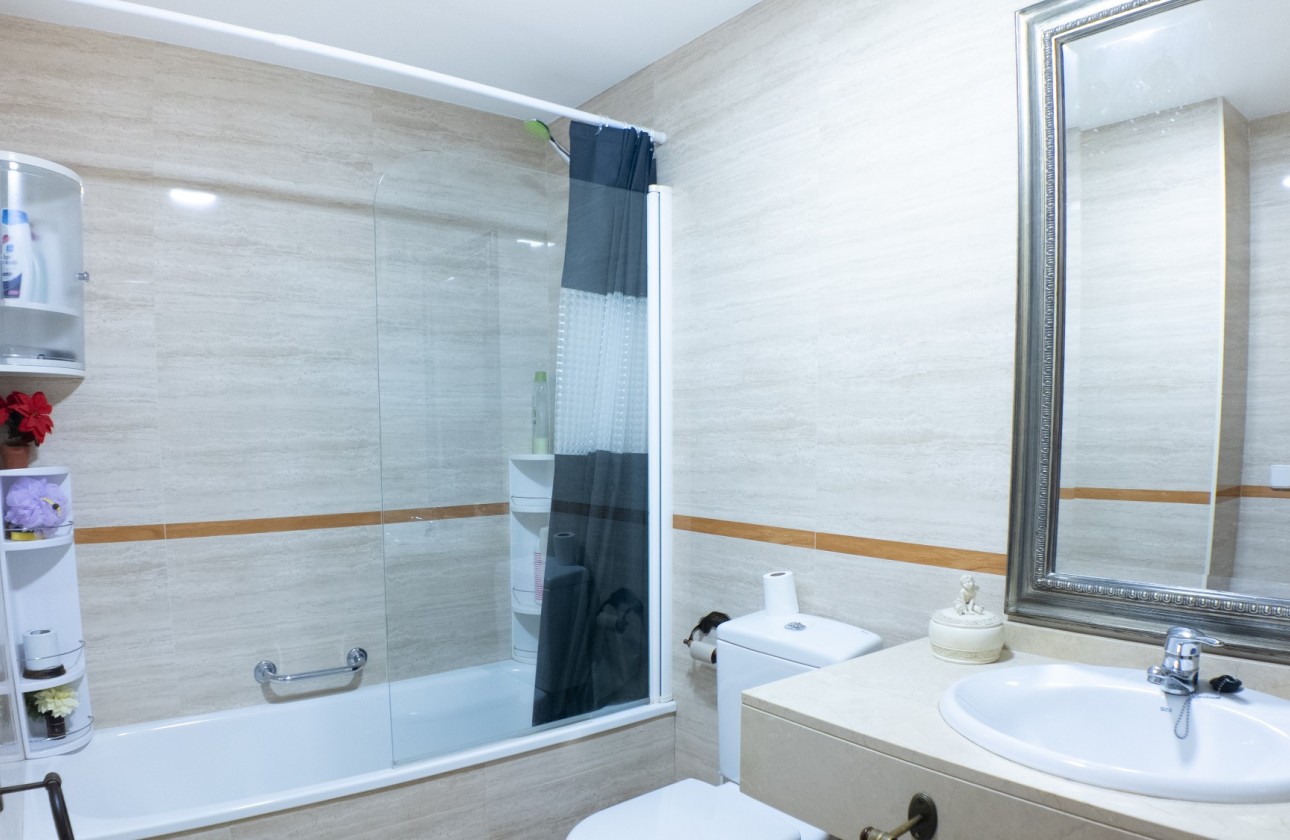 Resale - Apartment - Villajoyosa - Cala de Finestrat