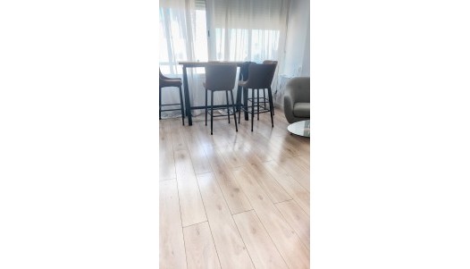 Resale - Apartment - Alicante - Center
