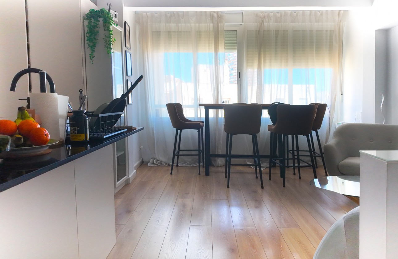 Resale - Apartment - Alicante - Center