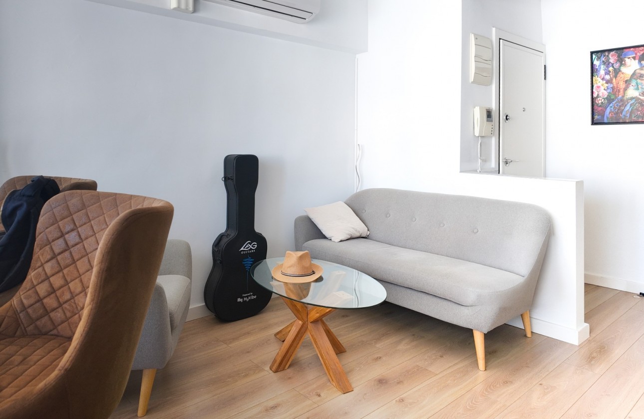 Resale - Apartment - Alicante - Center