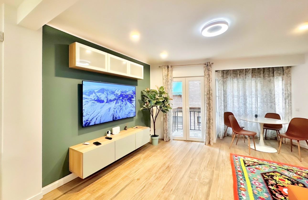 Resale - Apartment - Alicante - Carolinas Bajas	