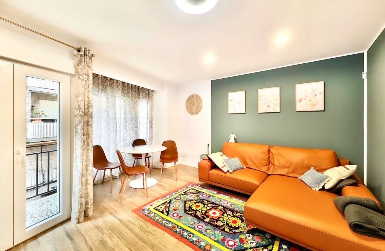 Resale - Apartment - Alicante - Carolinas Bajas	
