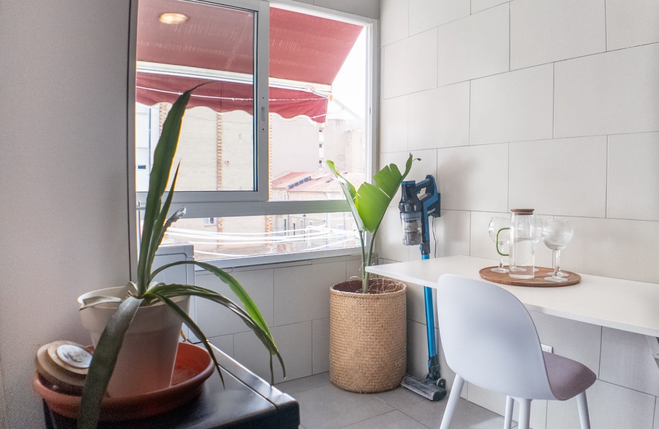 Resale - Apartment - Alicante - San Antón