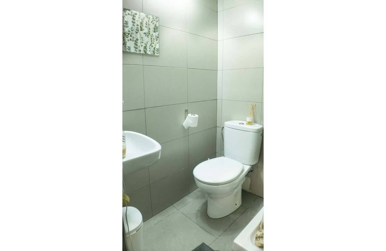 Resale - Apartment - Alicante - San Antón