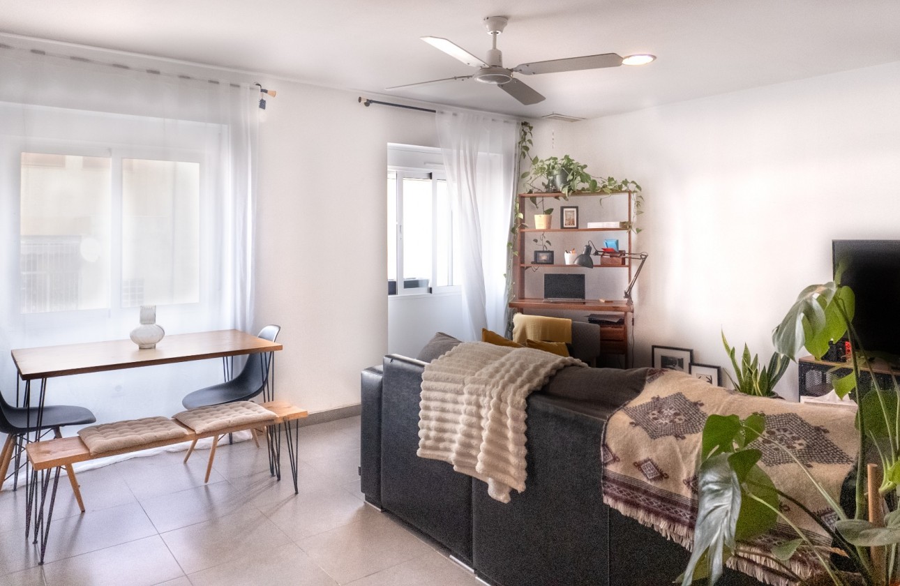 Resale - Apartment - Alicante - San Antón