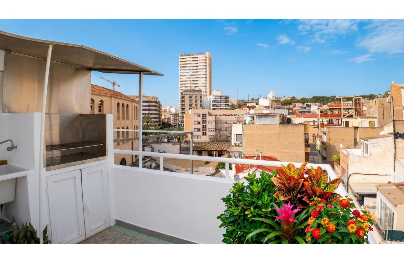 Resale - Apartment - Alicante - San Antón