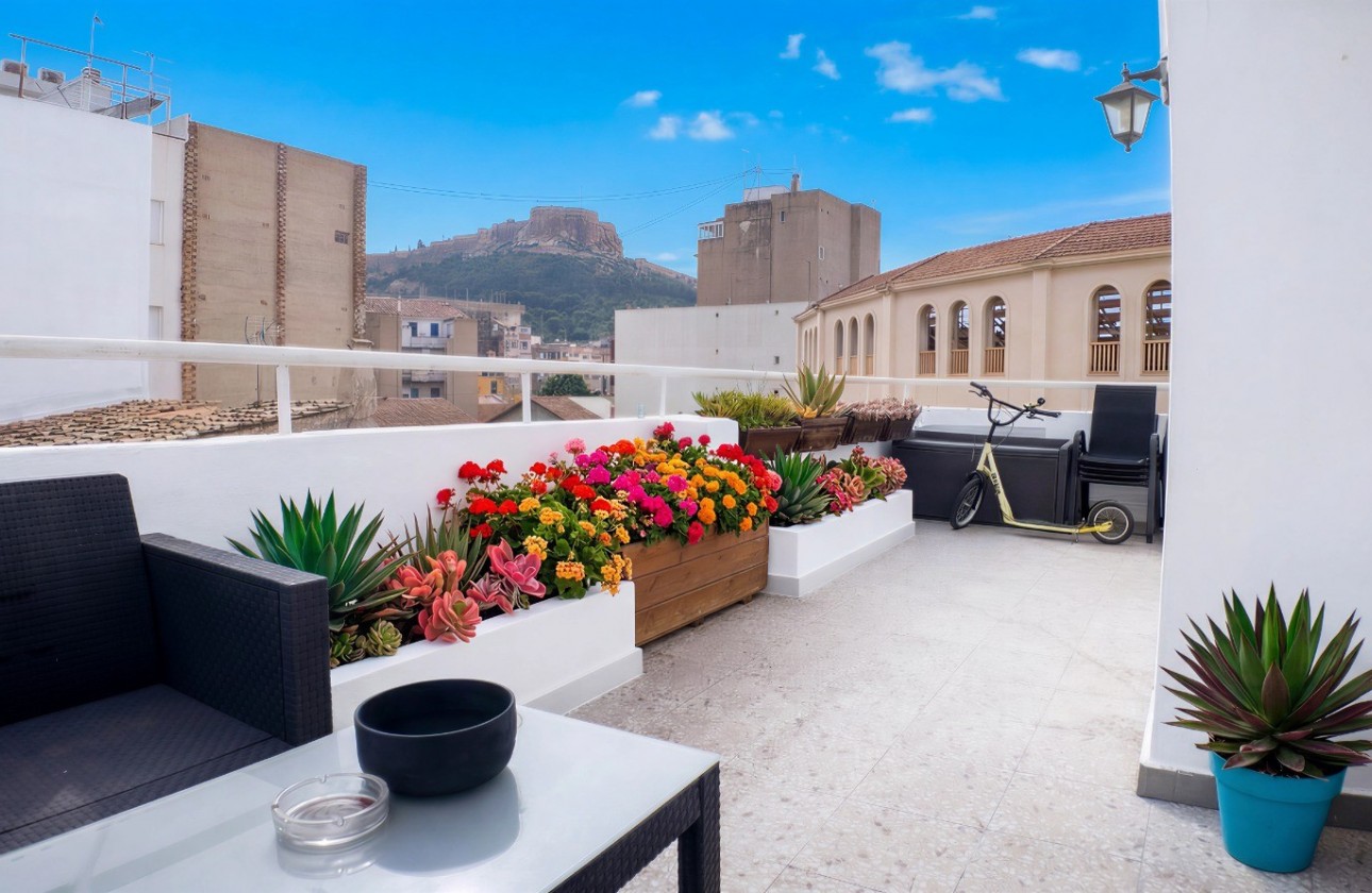 Resale - Apartment - Alicante - San Antón