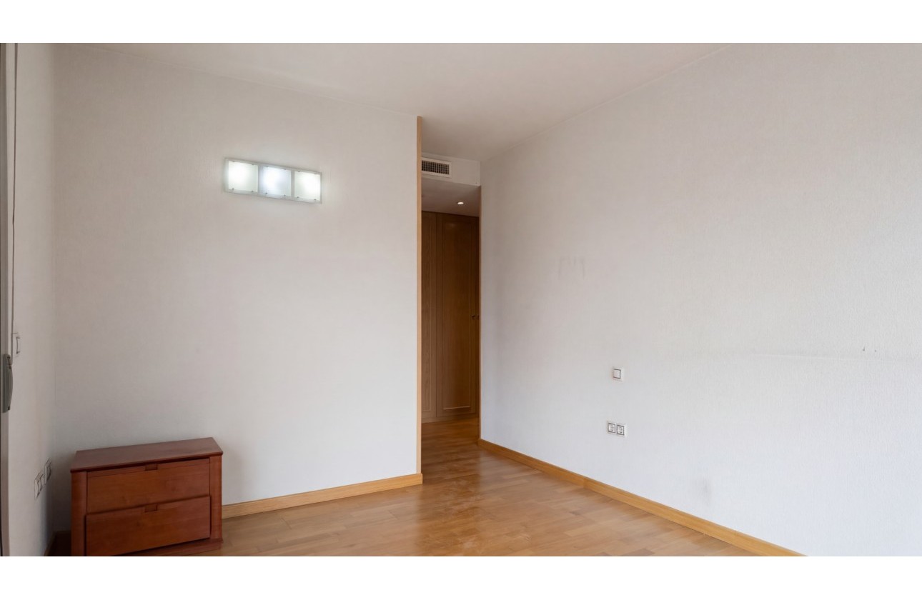 Resale - Apartment - Alicante - Garbinet