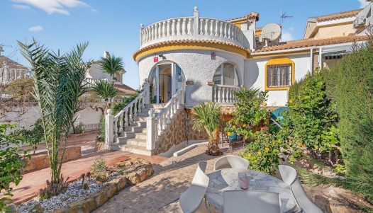 Resale - Villa - Gran Alacant
