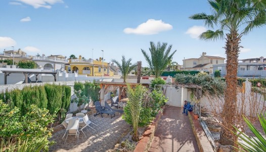 Resale - Villa - Gran Alacant