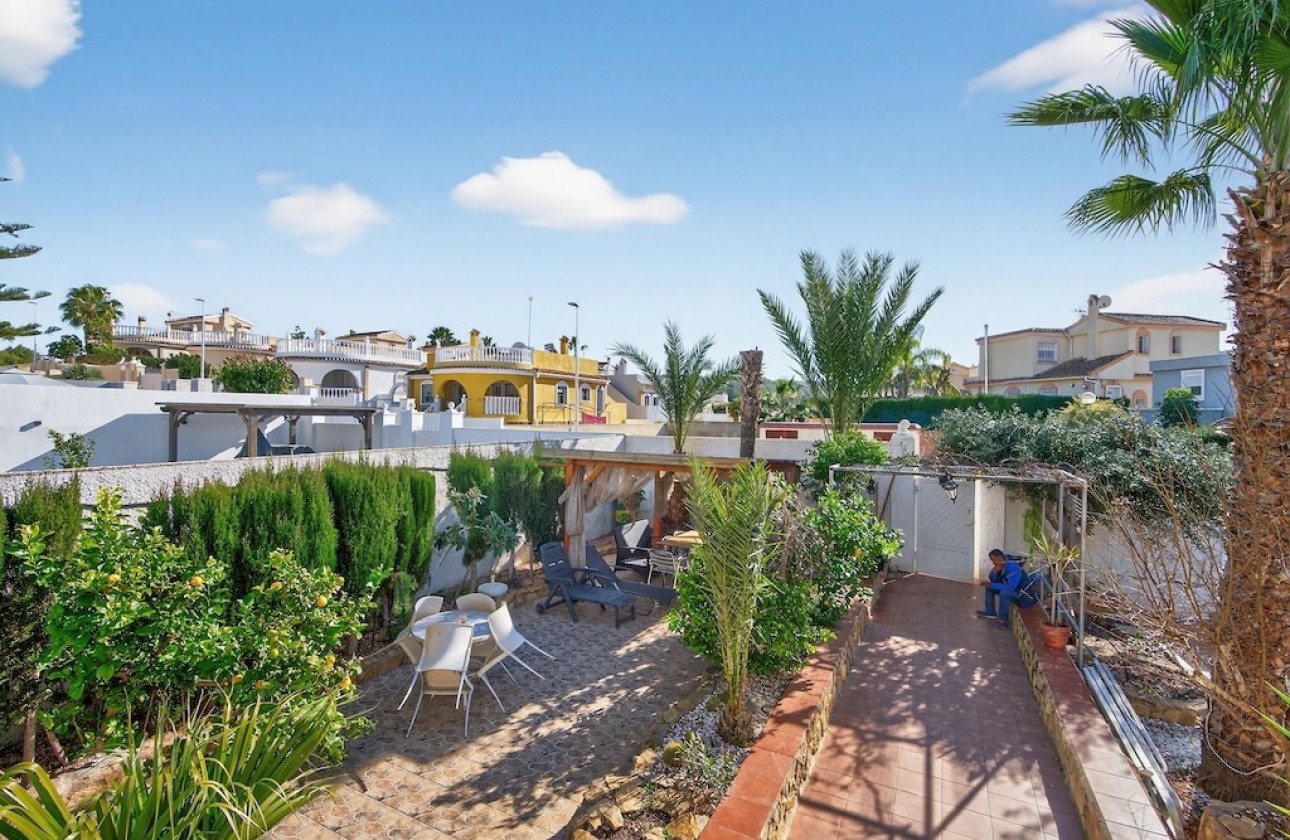 Resale - Villa - Gran Alacant