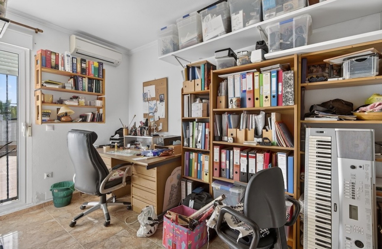 Resale - Villa - Gran Alacant