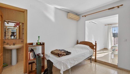 Resale - Villa - Gran Alacant