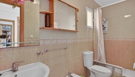 Resale - Villa - Gran Alacant