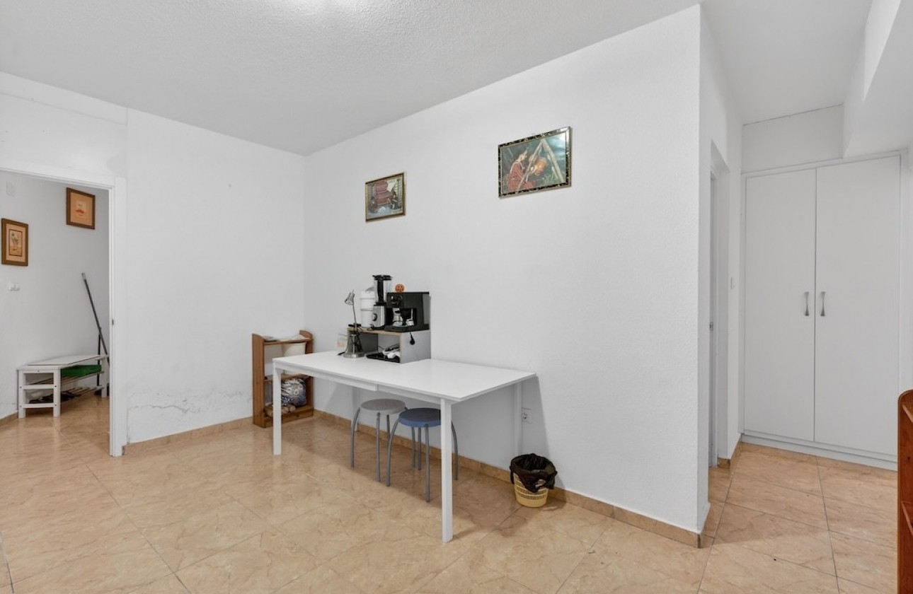 Resale - Villa - Gran Alacant