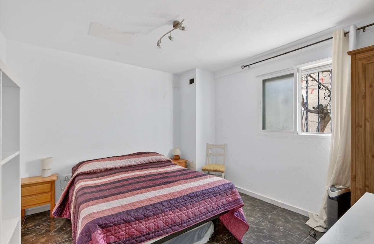 Resale - Villa - Gran Alacant