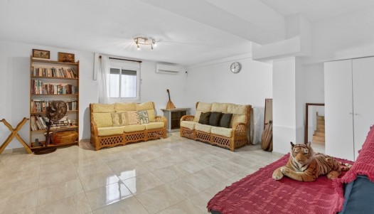 Resale - Villa - Gran Alacant