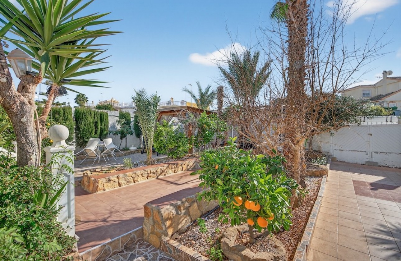 Resale - Villa - Gran Alacant