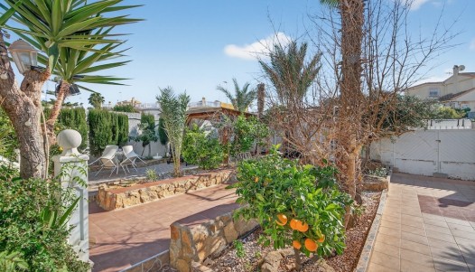 Resale - Villa - Gran Alacant