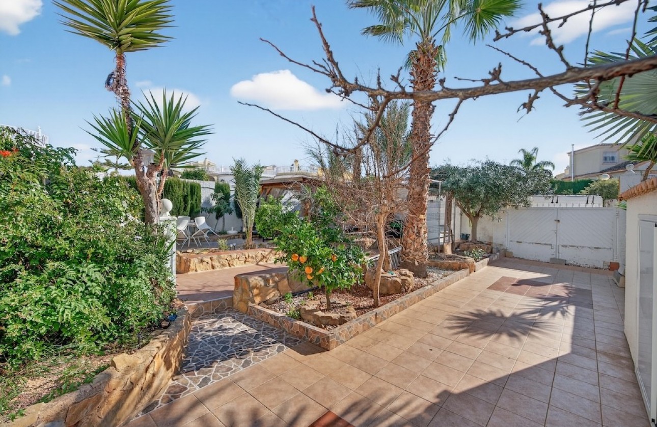 Resale - Villa - Gran Alacant