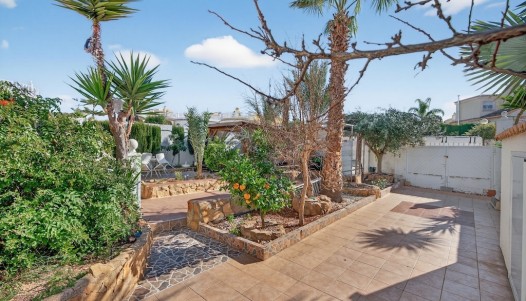 Resale - Villa - Gran Alacant