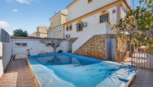 Resale - Villa - Gran Alacant
