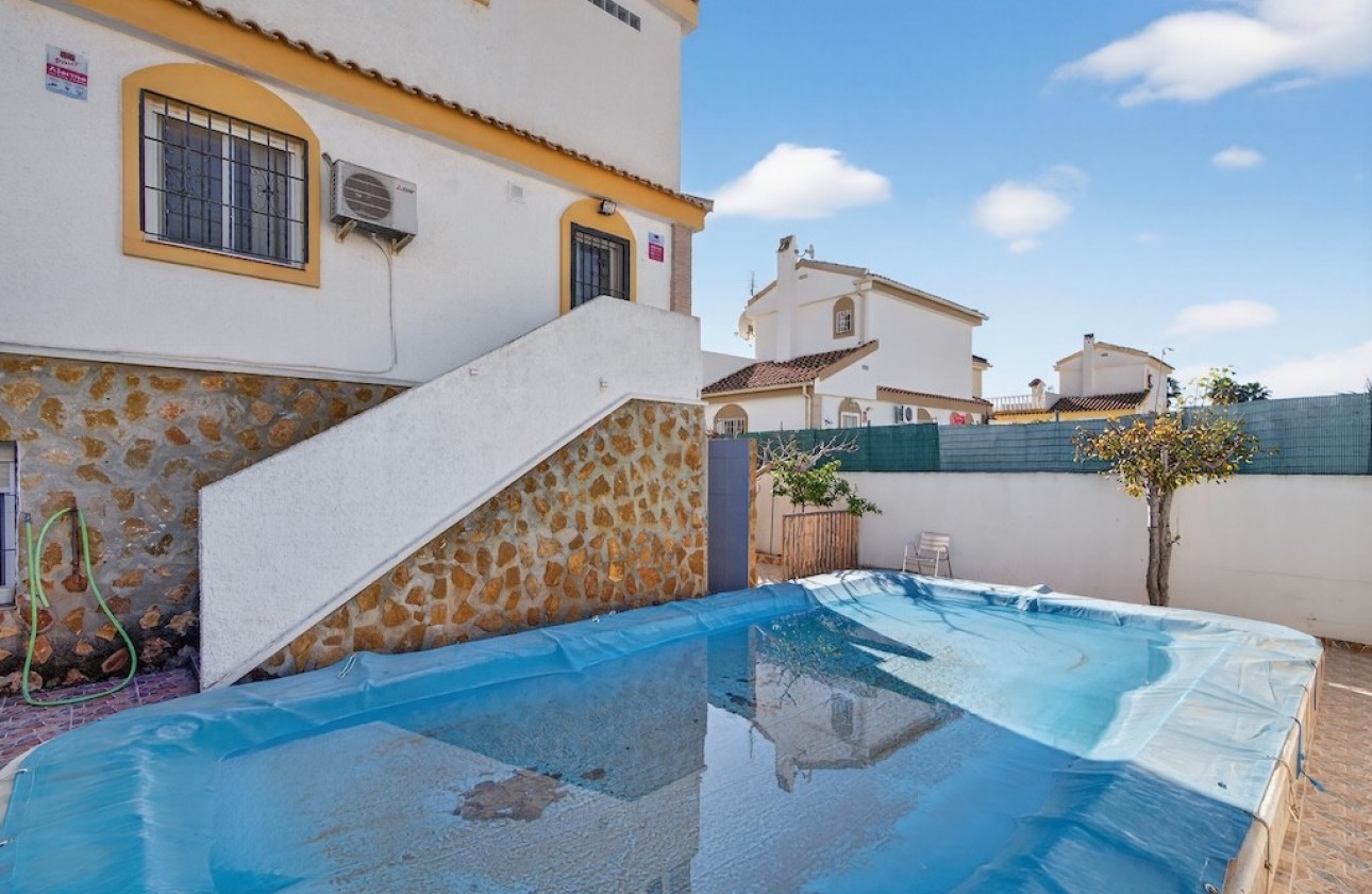 Resale - Villa - Gran Alacant