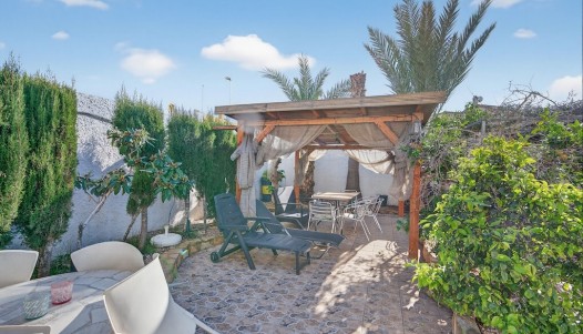 Resale - Villa - Gran Alacant