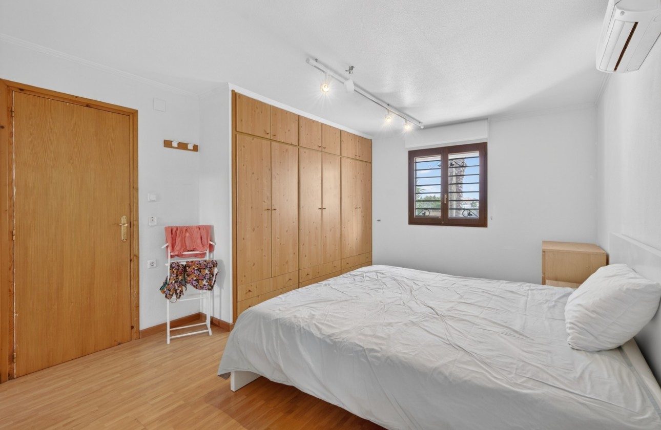 Brukte Boliger - Villa - Santa Pola