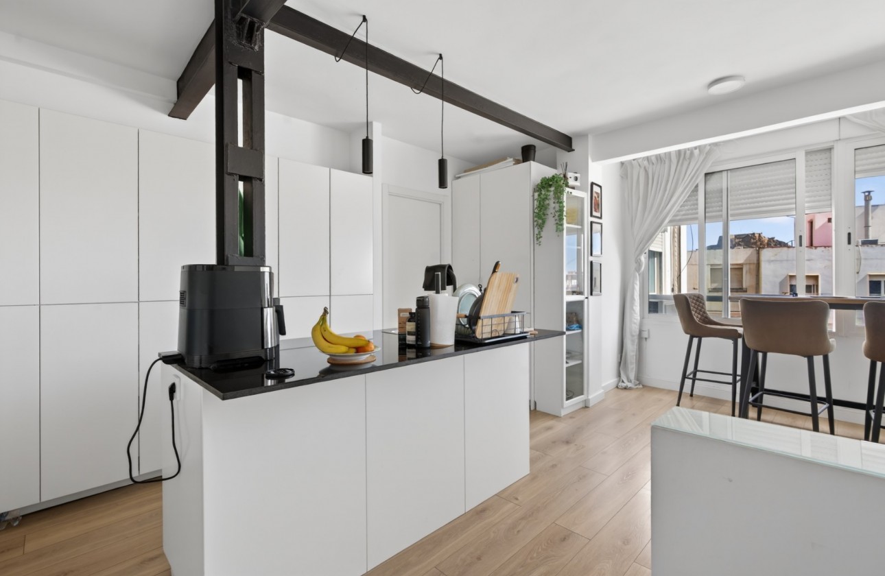 Segunda mano - Apartamento - Alicante - Centro