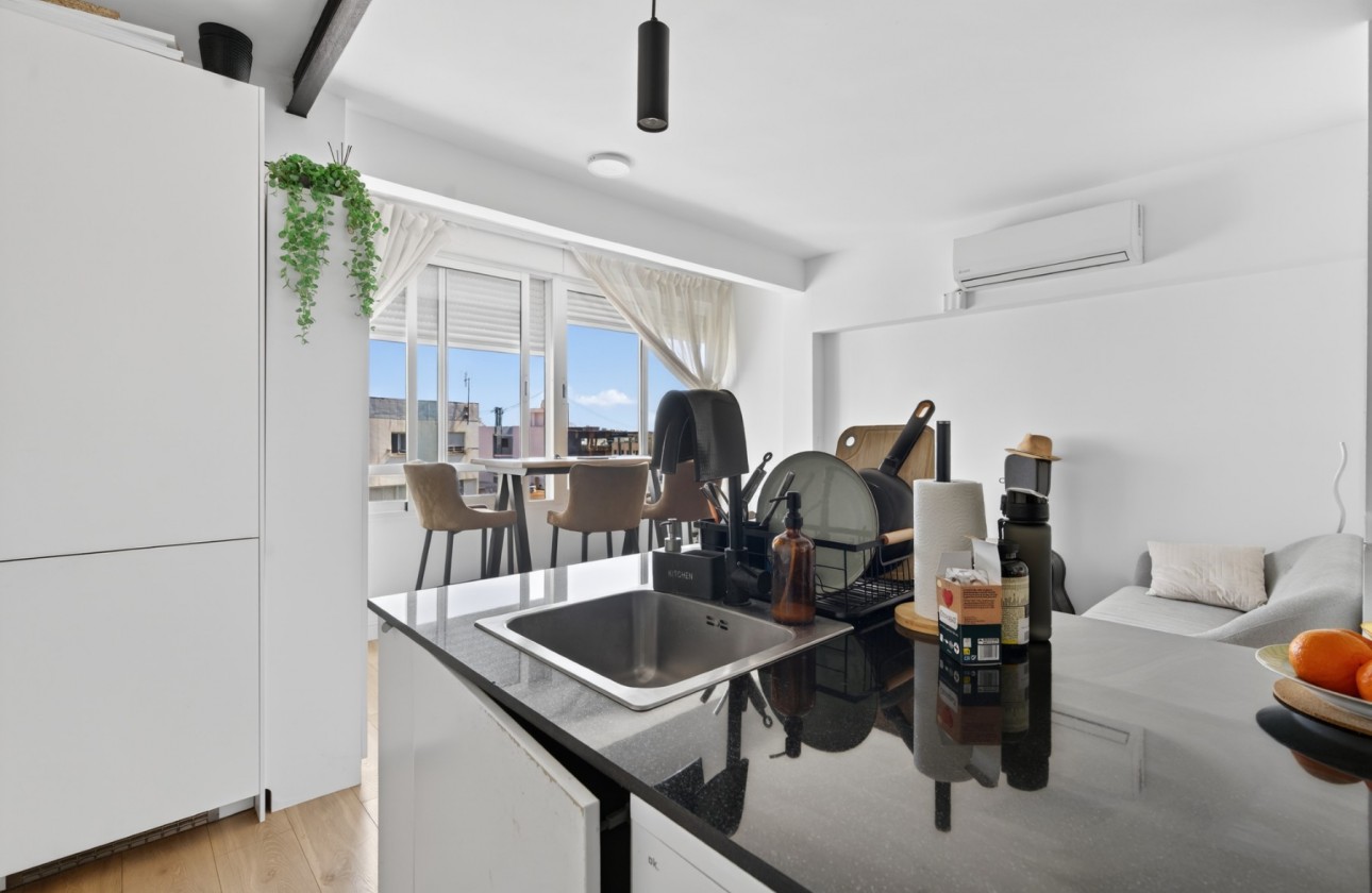 Segunda mano - Apartamento - Alicante - Centro