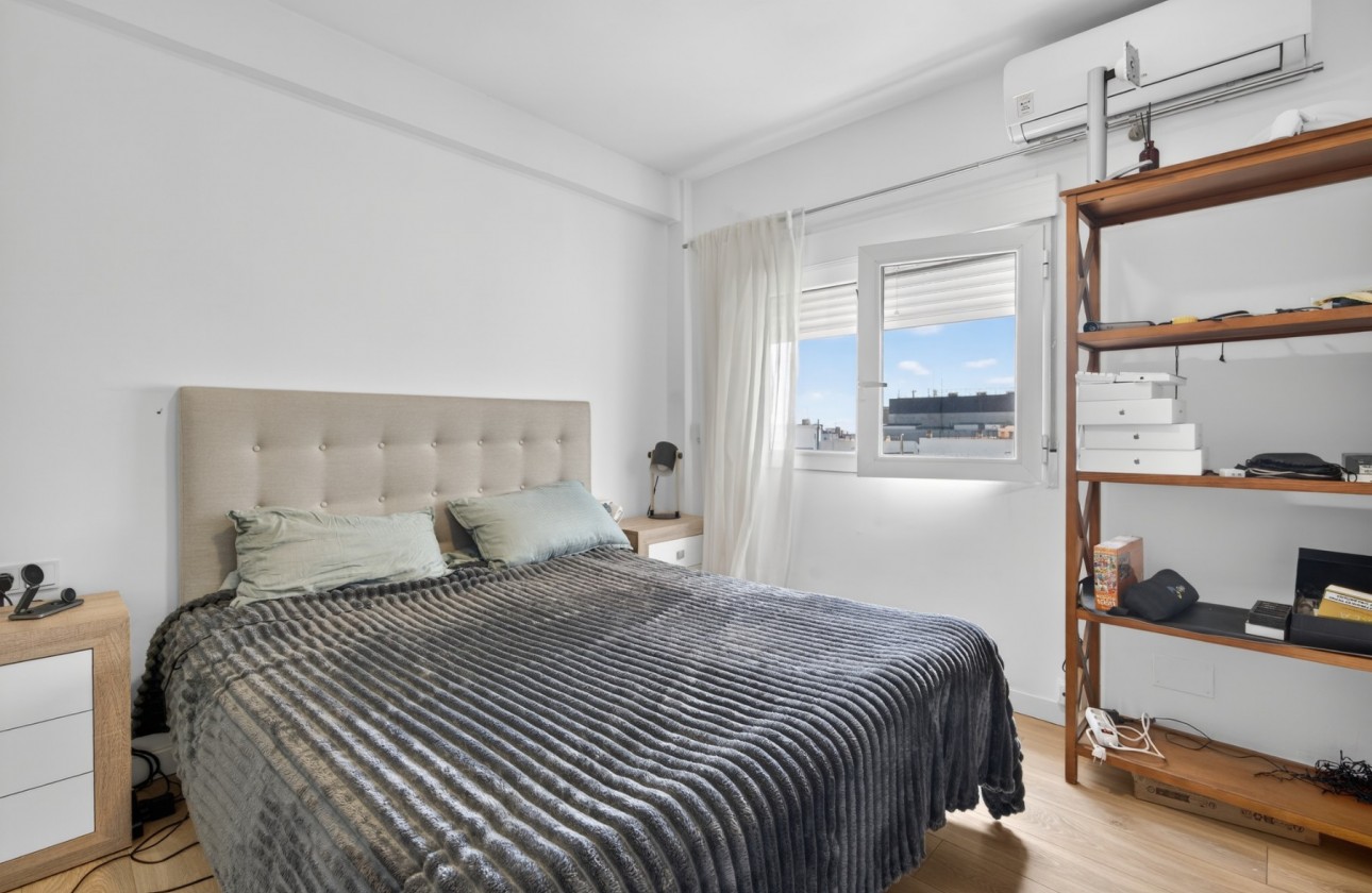 Segunda mano - Apartamento - Alicante - Centro