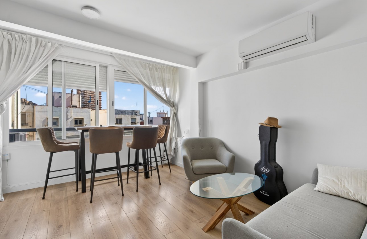 Segunda mano - Apartamento - Alicante - Centro