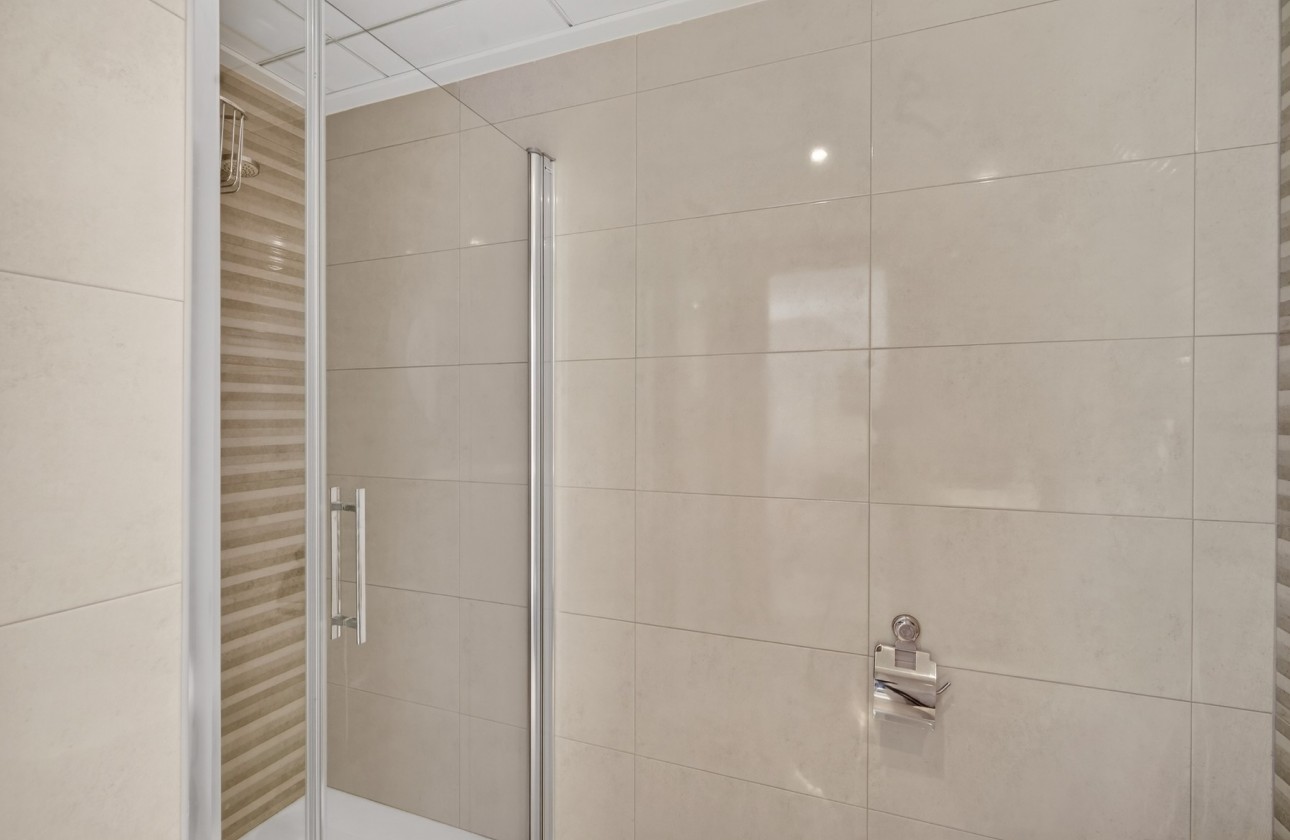 Resale - Ground Floor  - Torrevieja - Aguas Nuevas 