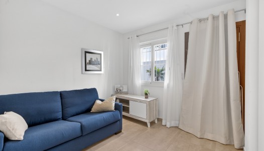 Resale - Ground Floor  - Torrevieja - Aguas Nuevas 