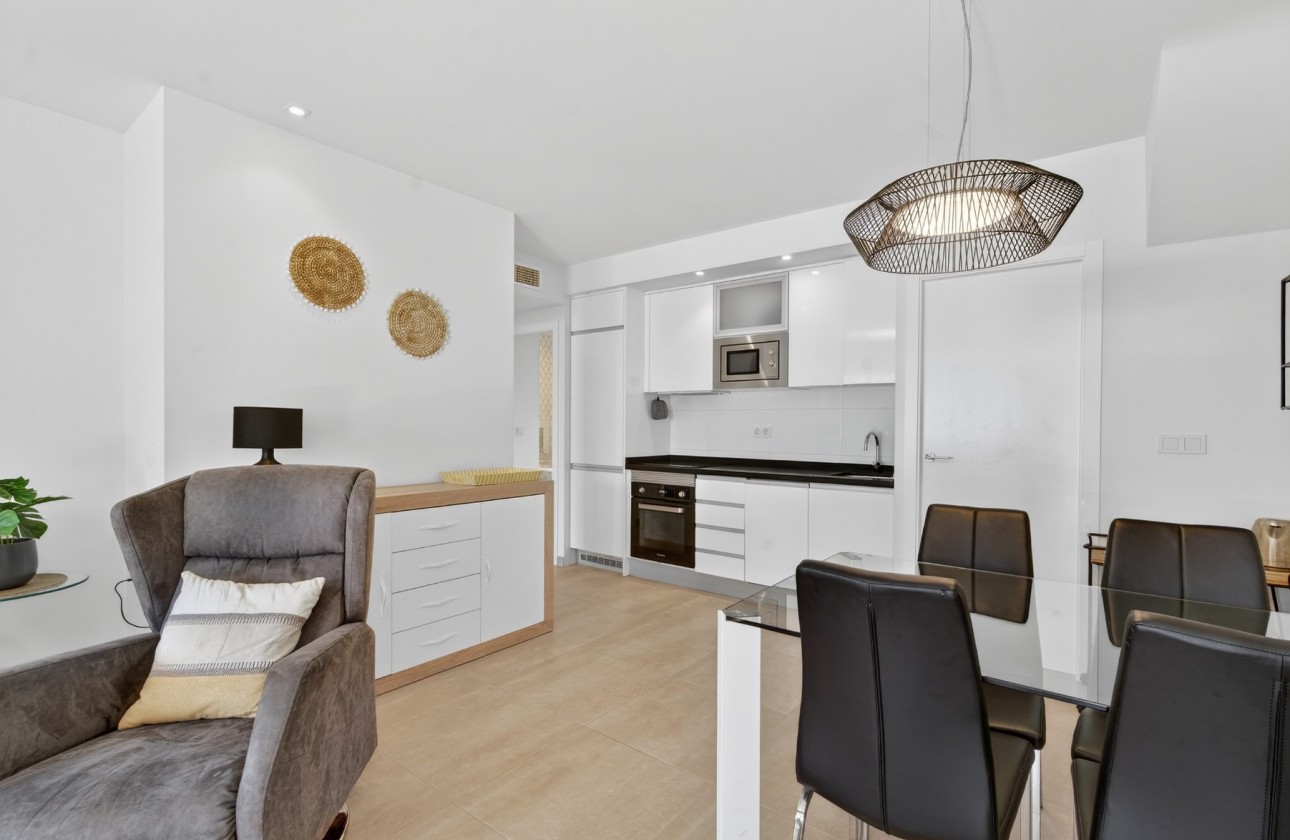 Resale - Ground Floor  - Torrevieja - Aguas Nuevas 