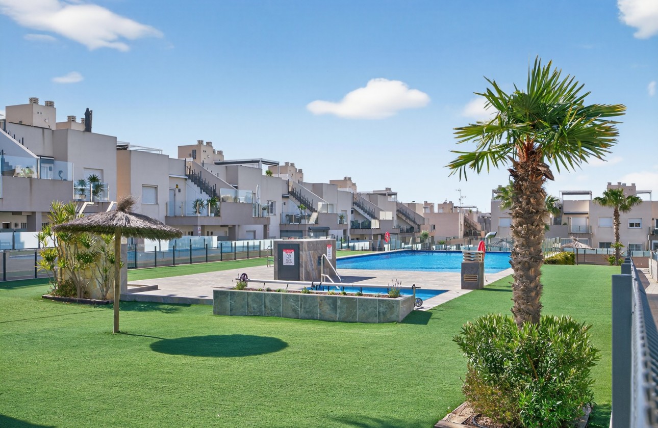 Resale - Ground Floor  - Torrevieja - Aguas Nuevas 