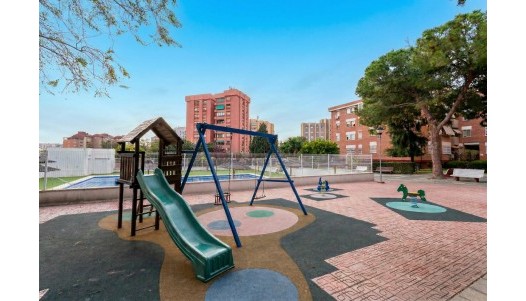 Resale - Apartment - Alicante